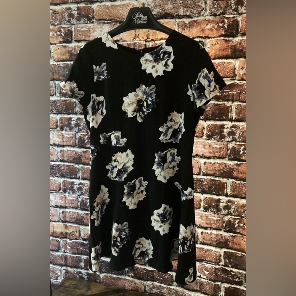 Vince Camuto Black Floral Knee Length Career Dress Shift Size 14 Nordstrom $109